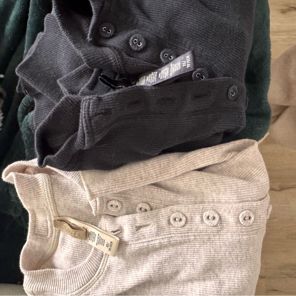 SKIMS tee shirt Button-Up Joggers - Black and Cream